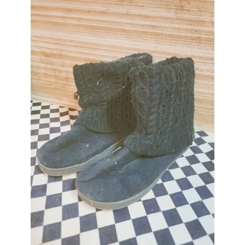 MUK LUKS Women's Black Cable Knit Faux Fur Winter Boots Size 8